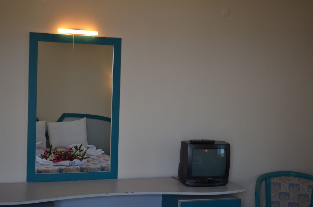 Ayvalı Alder Hotel מראה חיצוני תמונה